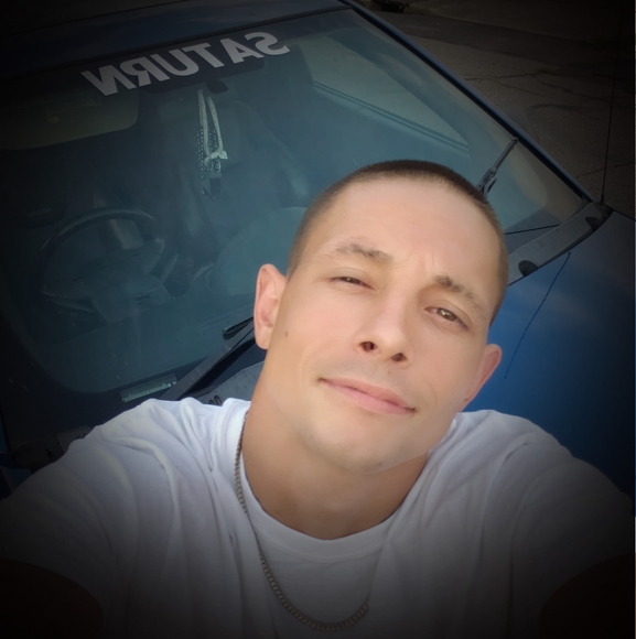 Meet your Posher, Brad - Picture 1 of 1